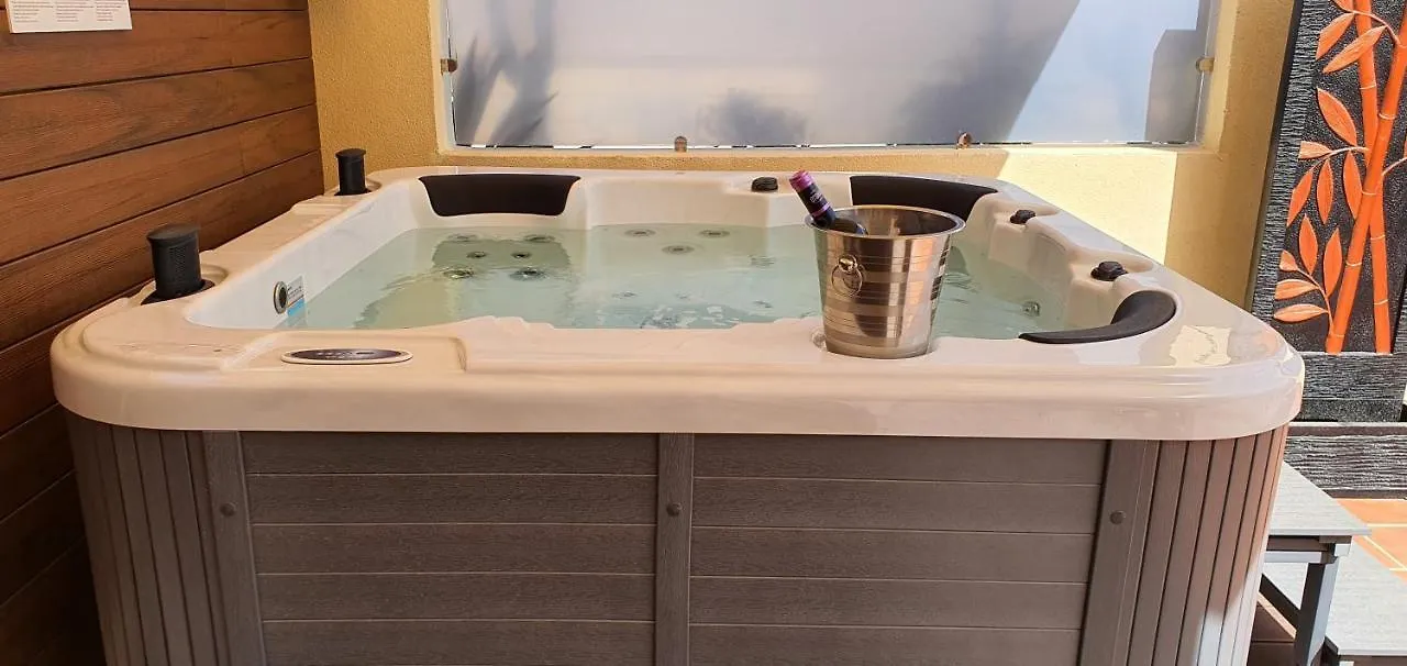 Villa Beautiful Duplex With Jacuzzi à Porto Rico 0*,  Espagne